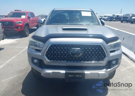 2018 Toyota Tacoma Sr5/Trd Sport z USA, uszkodzony, nr VIN 3TMBZ5DN5JM013763